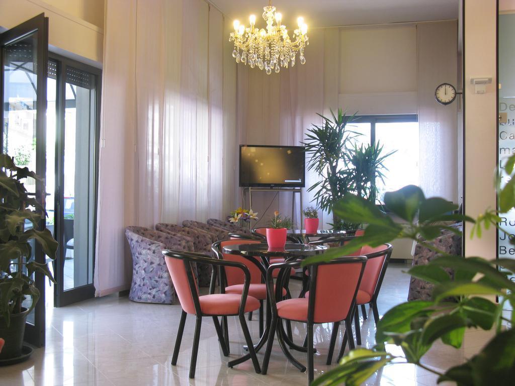 Hotel Ciondolo D'Oro Rimini Extérieur photo